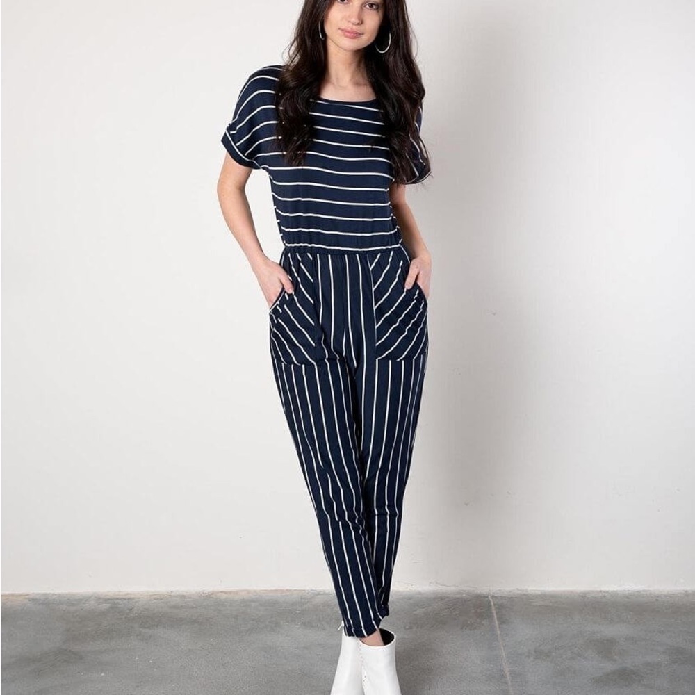 BUCKLE BLACK JUMPSUIT BLACK WHITE STRIPES SIZE S